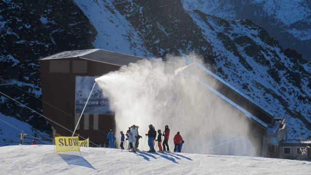 Snow cannon in Verbier