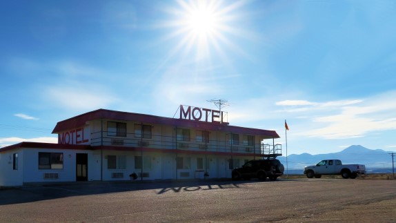 Roadside Motel I15 Idaho  Nic Oatridge 2019